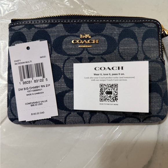 Coach Dark Blue Signature Wristlet - Picture 3 of 3